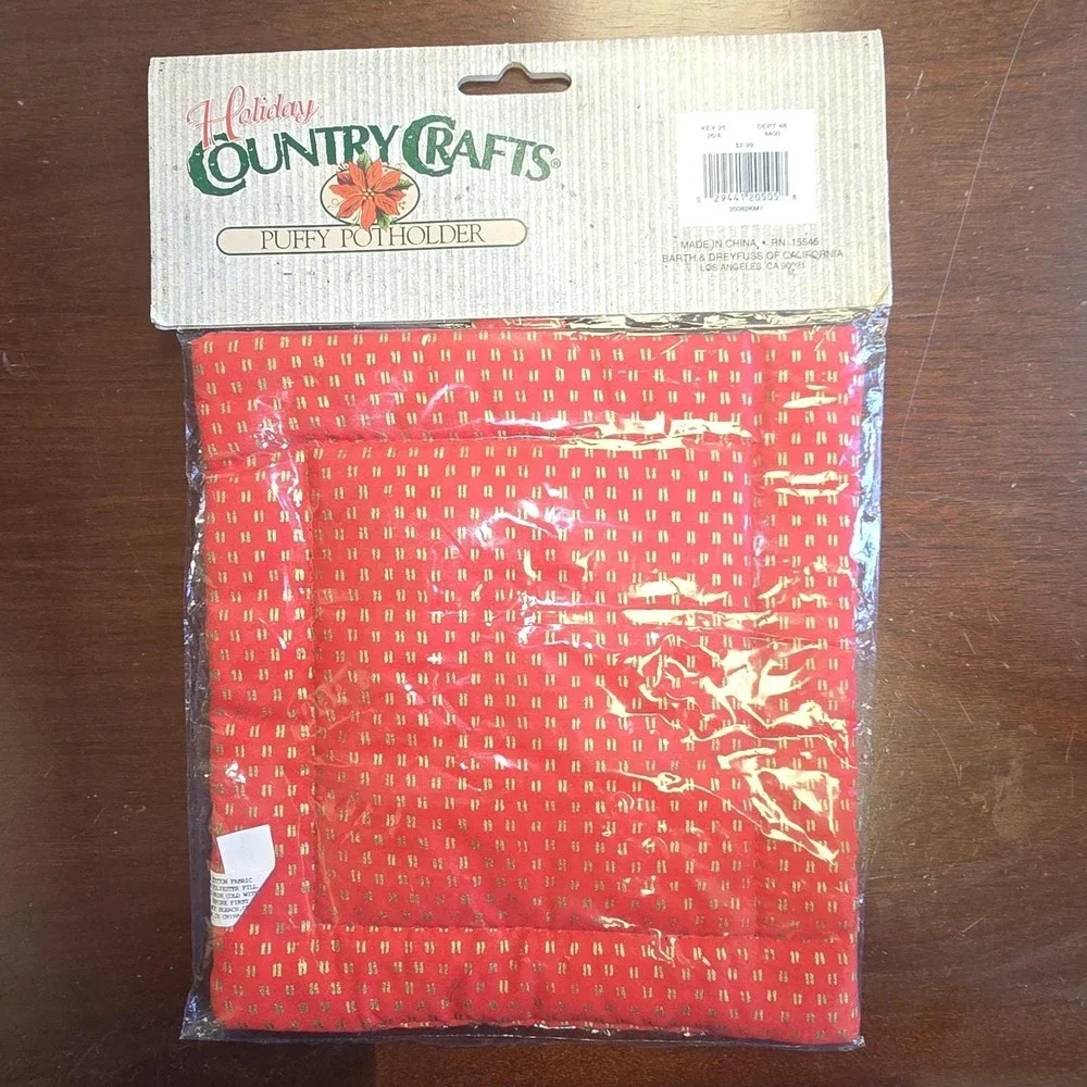Vintage Christmas Puffy Potholders Quilted Poinsettias Holiday Country Craft